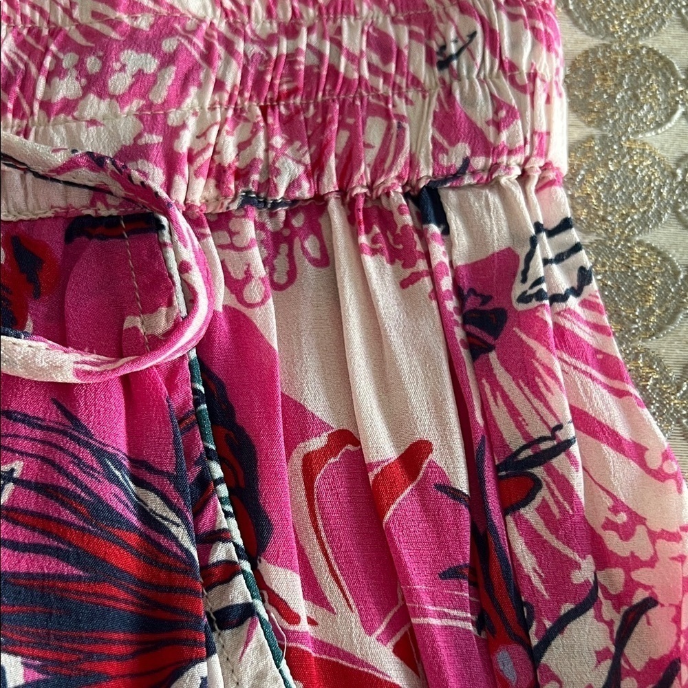 CHUFY Pink Floral High Waist Women's Shorts Size XS - Picture 3 of 8